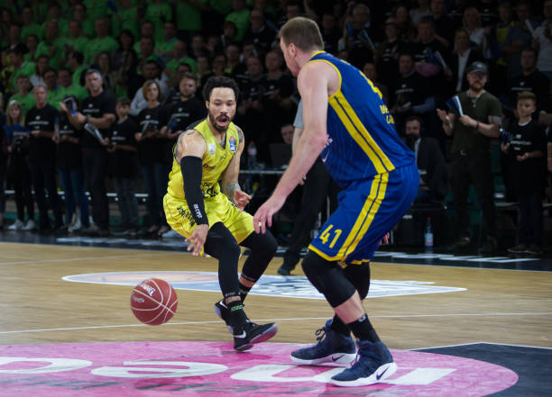 0万欧元 0万欧元